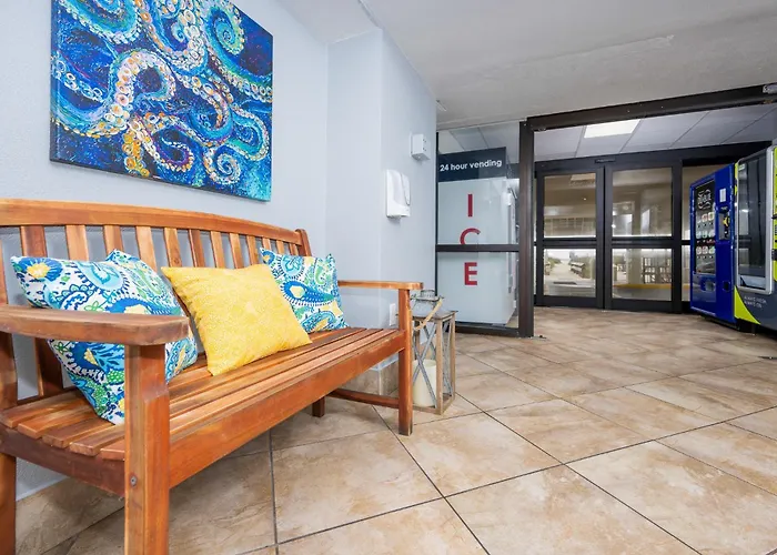 Island Winds East 101 Apartment *